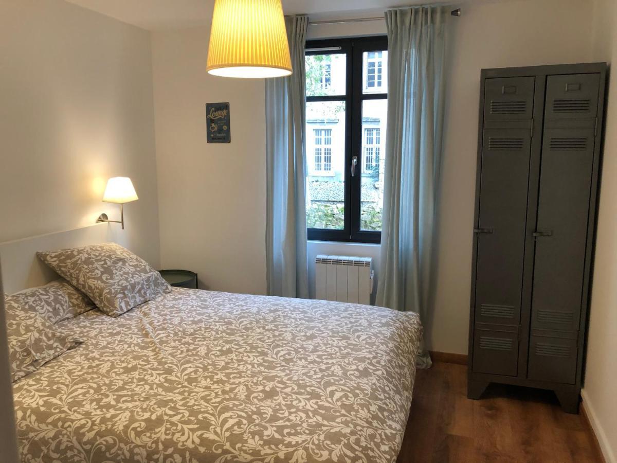 Au Vieux Lavoir Avec Parking Prive, Jardin , Climatisation, A 500 M De La Cite Carcassonne Buitenkant foto